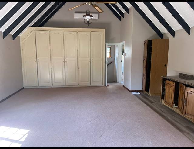 1 BEDROOM STUDIO APARTMENT TO LET IN CAMELOT GOLF CLUB AND ESTATE